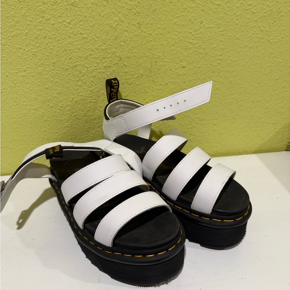 🎀 Dr. Martens Blaire Quad Sandals